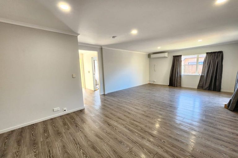 Photo of property in 20 Blackwood Drive, Wattle Downs, Auckland, 2103