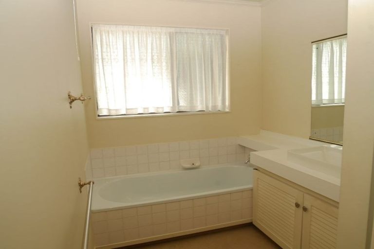 Photo of property in 63a Ngaio Road, Waikanae, 5036