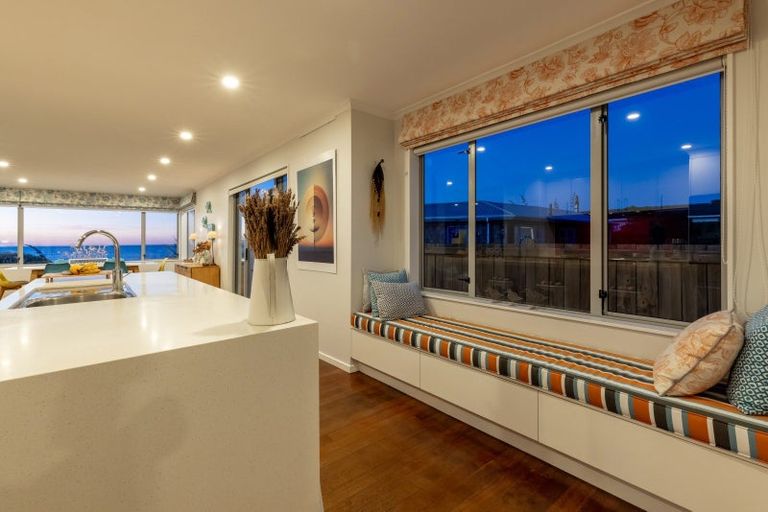 Photo of property in 80 The Esplanade, Raumati South, Paraparaumu, 5032