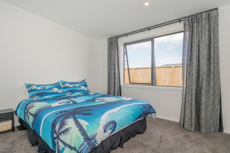 Photo of property in 15 Palm Drive, Whitianga, 3510