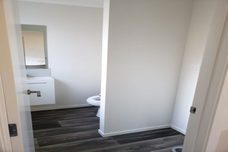 Photo of property in 17 Chiefs Court, Hamilton East, Hamilton, 3216