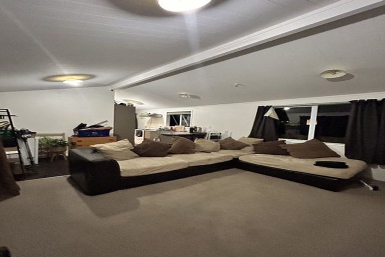 Photo of property in 11 Garth Place, Manurewa, Auckland, 2102