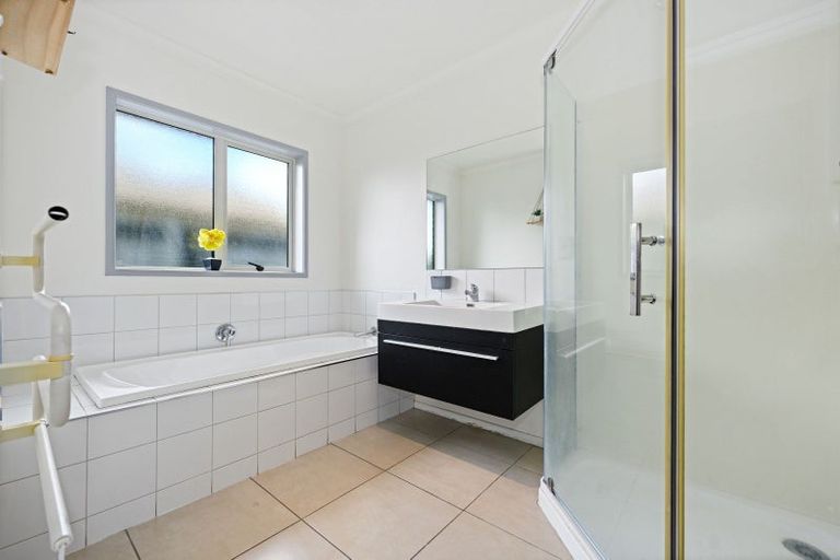 Photo of property in 25 Trauzer Place, Flagstaff, Hamilton, 3210