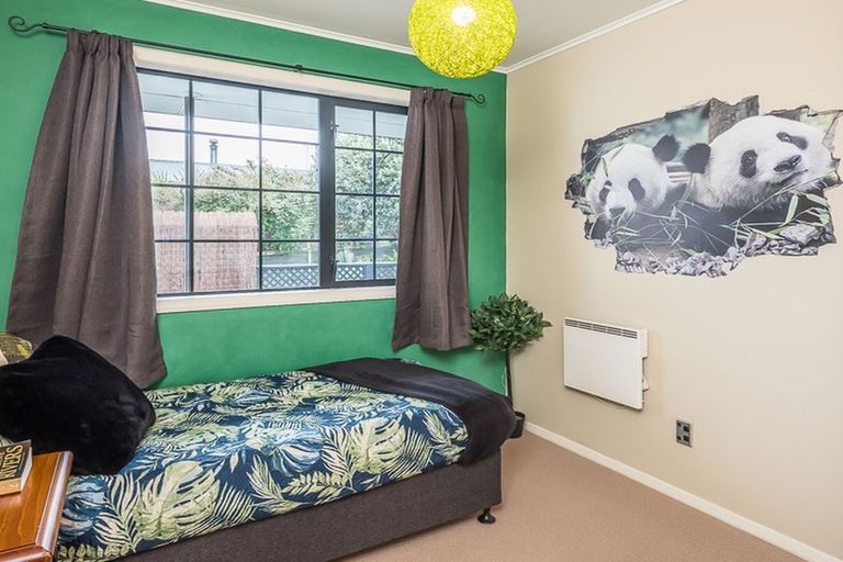 Photo of property in 178 Main Road South, Raumati South, Paraparaumu, 5032