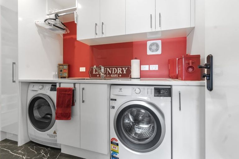 Photo of property in 2/15 Walter Street, Hauraki, Auckland, 0622