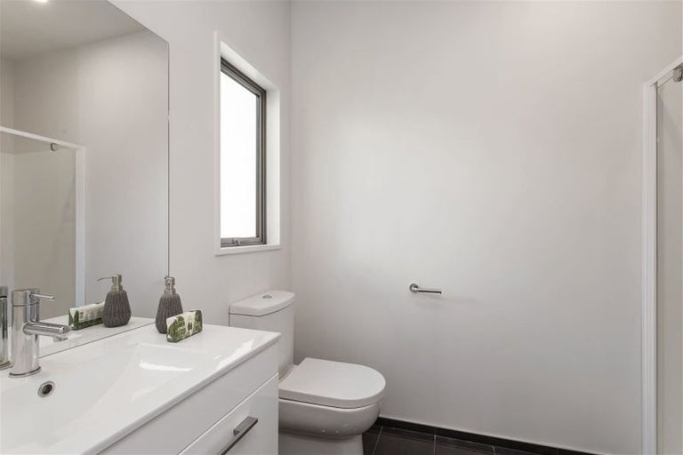 Photo of property in 45 Garreg Road, Bryndwr, Christchurch, 8052