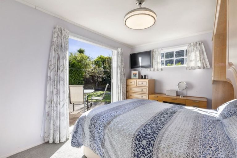 Photo of property in 26 Kauri Street, Eastbourne, Lower Hutt, 5013