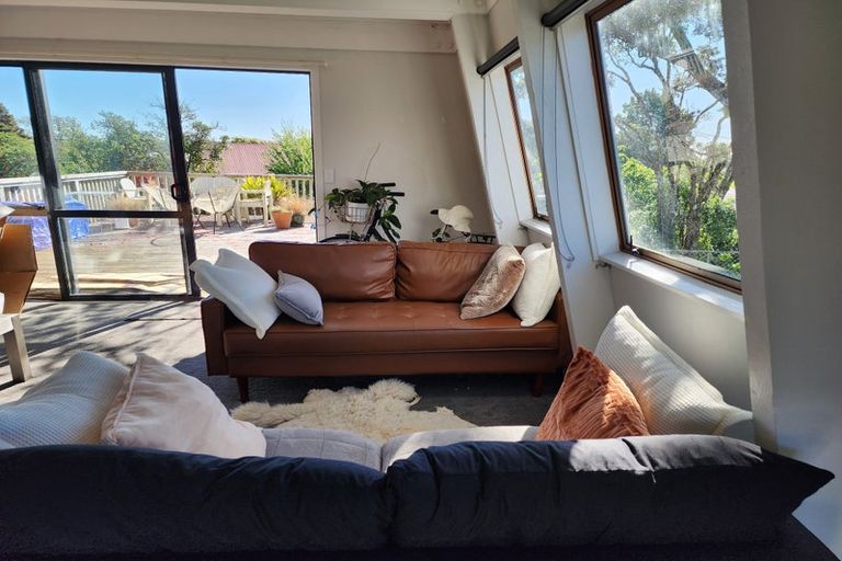 Photo of property in 1 Old Coach Road South, Otaki Beach, Otaki, 5512