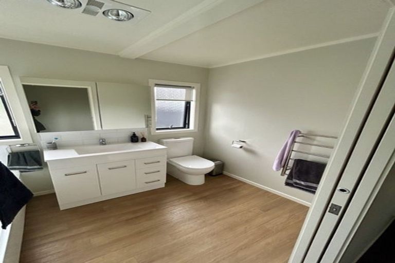 Photo of property in 2/832 Cook Place, Raureka, Hastings, 4120