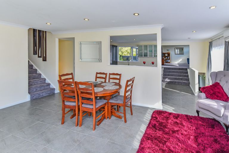 Photo of property in 10 Sunnypark Avenue, Rosehill, Papakura, 2113