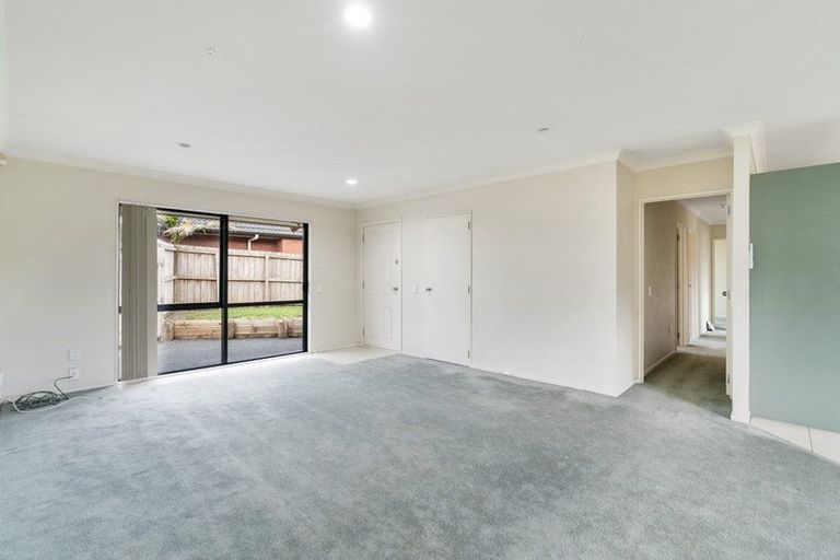 Photo of property in 52 Saralee Drive, Manurewa, Auckland, 2105