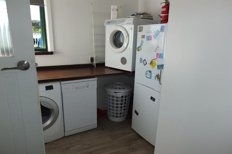 Photo of property in 13 Linklater Avenue, Foxton Beach, Foxton, 4815