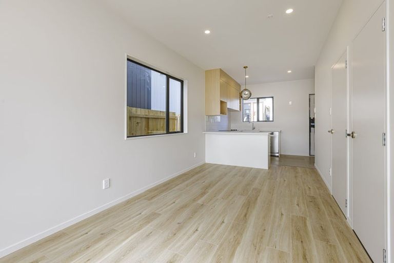 Photo of property in 57 Paetai Lane, Te Atatu Peninsula, 0610