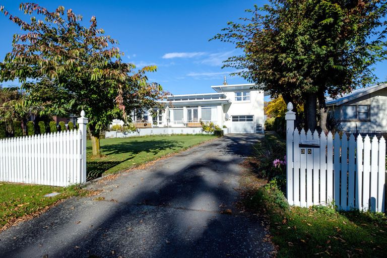 Photo of property in 35 Mount Cook Road, Fairlie, 7925