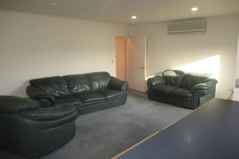 Photo of property in 23 Diomede Glade, Flagstaff, Hamilton, 3210