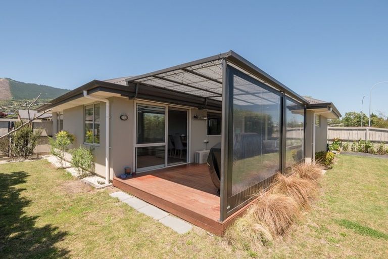 Photo of property in 18 Melfield Place, Richmond, 7020