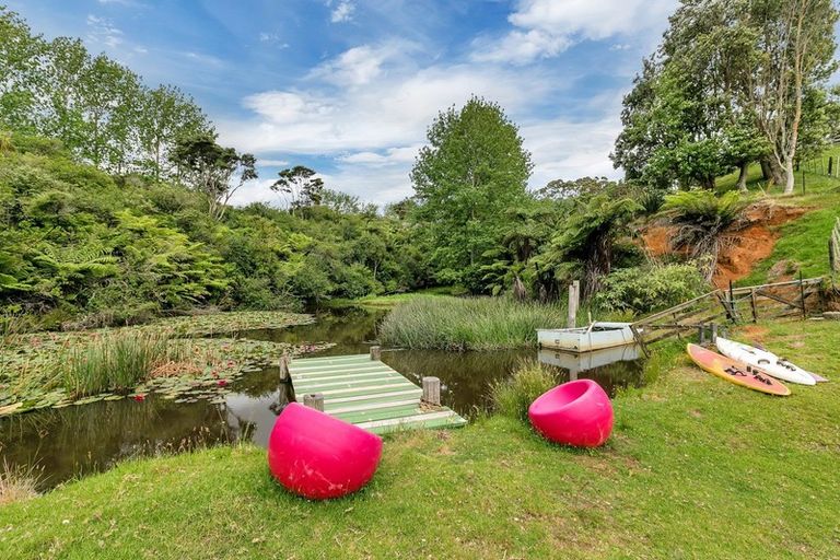 Photo of property in 75 Pipitiwai Drive, Helensville, Kaukapakapa, 0871