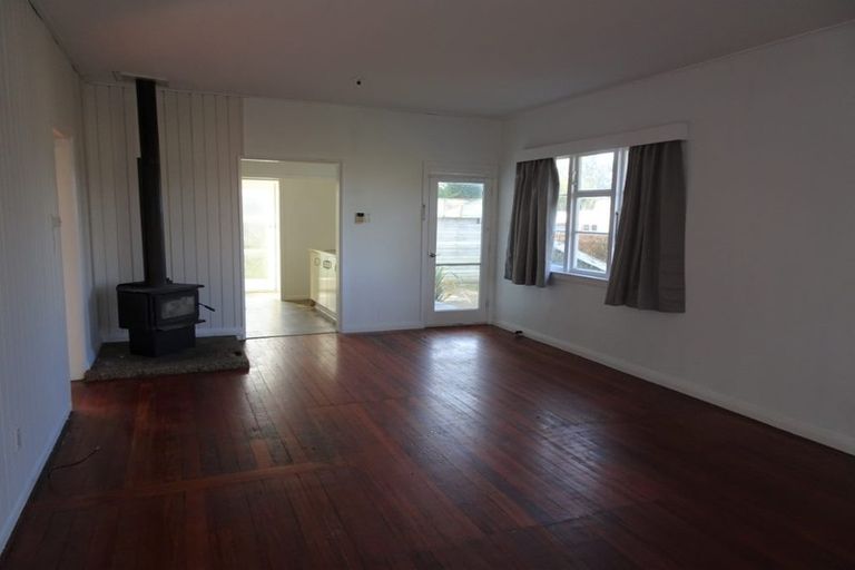 Photo of property in 28 Bidois Road, Fairy Springs, Rotorua, 3015