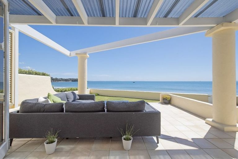 Photo of property in 9a Holiday Road, Milford, Auckland, 0620