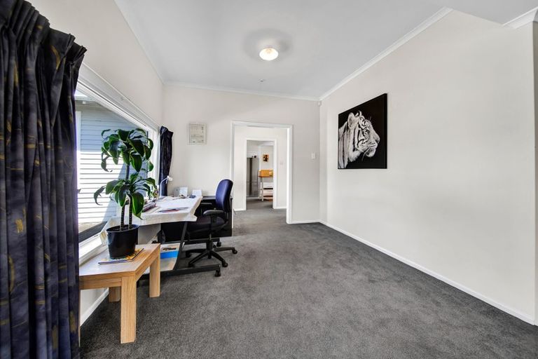 Photo of property in 74 Puriri Street, Hawera, 4610