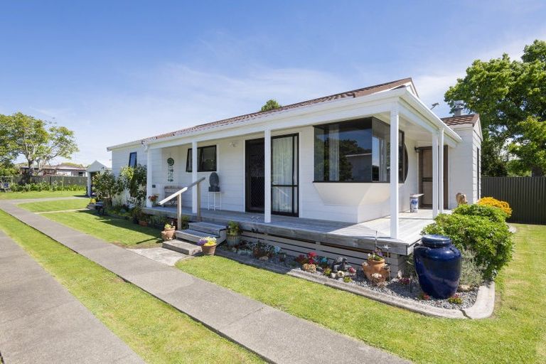 Photo of property in 8 Vivian Street, Inner Kaiti, Gisborne, 4010