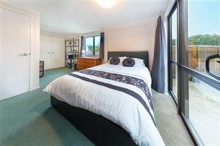 Photo of property in 8 Lorelei Place, Opaheke, Papakura, 2113