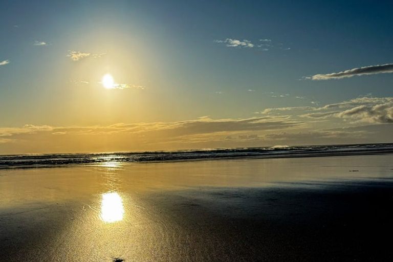 Photo of property in 1 Rope Crescent, Te Kopuru, Dargaville, 0371