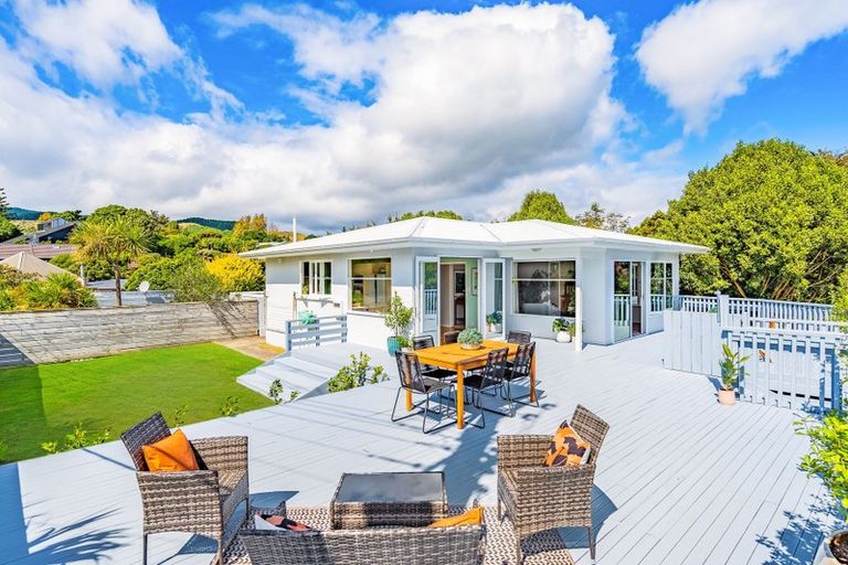 Photo of property in 12b Tiromoana Road, Raumati South, Paraparaumu, 5032