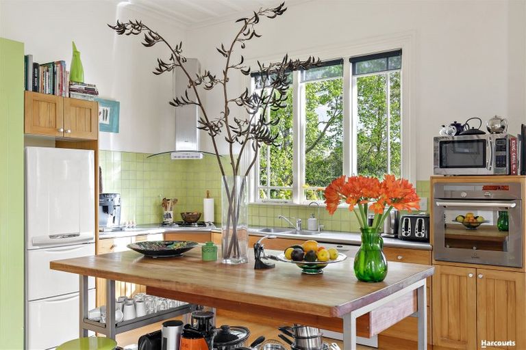 Photo of property in 128 Bombay Road, Bombay, 2675