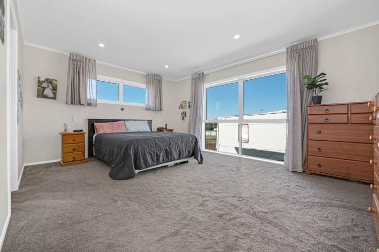 Photo of property in 13 Russell Avenue, Pukekohe, 2120