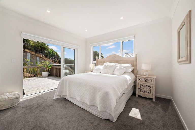 Photo of property in 35 Pacific Heights Road, Orewa, 0931
