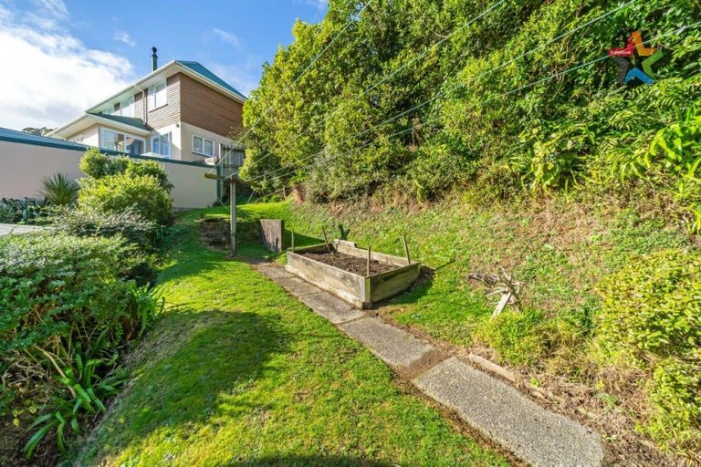 Photo of property in 99 Sunshine Avenue, Karori, Wellington, 6012