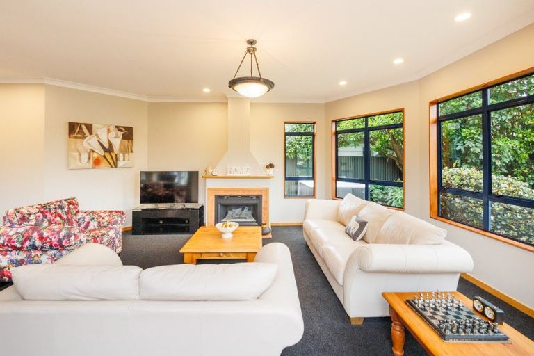 Photo of property in 3 Balmoral Drive, Terrace End, Palmerston North, 4410