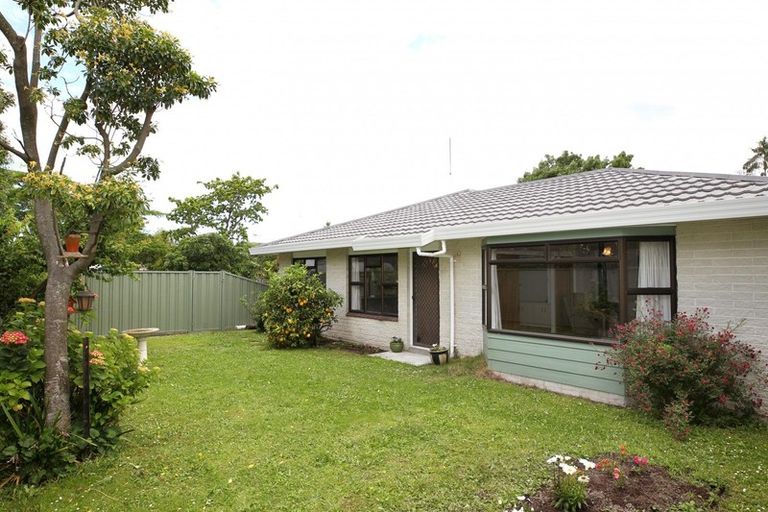 Photo of property in 243a Warwick Road, Mayfair, Hastings, 4122