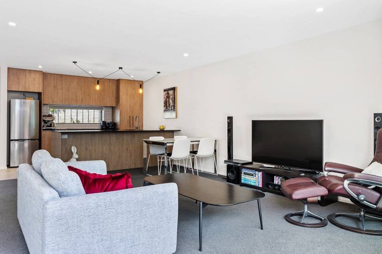 Photo of property in 4/10 Bishop Street, St Albans, Christchurch, 8014