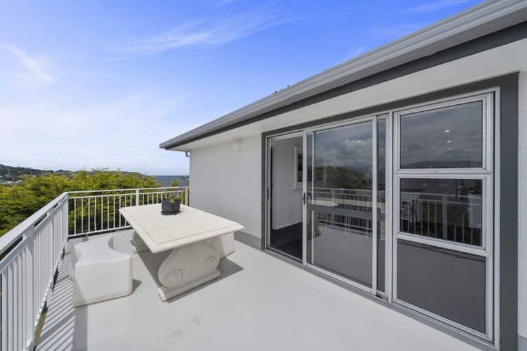 Photo of property in 99 Akaroa Drive, Maupuia, Wellington, 6022