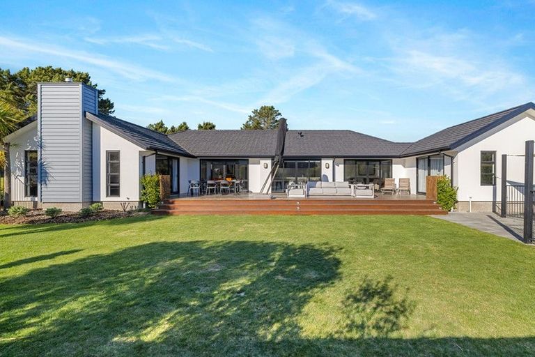 Photo of property in 30 Hemingway Place, Spencerville, Christchurch, 8083