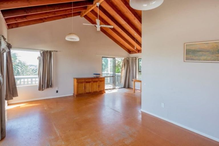 Photo of property in 11 Jane Street, Waikanae Beach, Waikanae, 5036