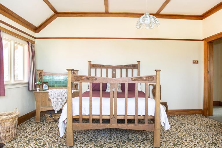 Photo of property in 70 Wharfe Street, South Hill, Oamaru, 9400