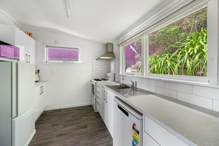 Photo of property in 6 Shelley Street, Napier South, Napier, 4110