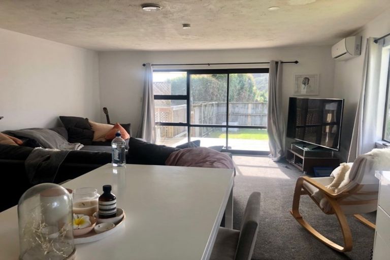 Photo of property in 2/81a Salisbury Road, Birkdale, Auckland, 0626