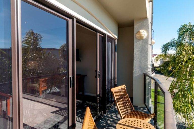 Photo of property in 222/2 Reads Quay, Gisborne, 4010