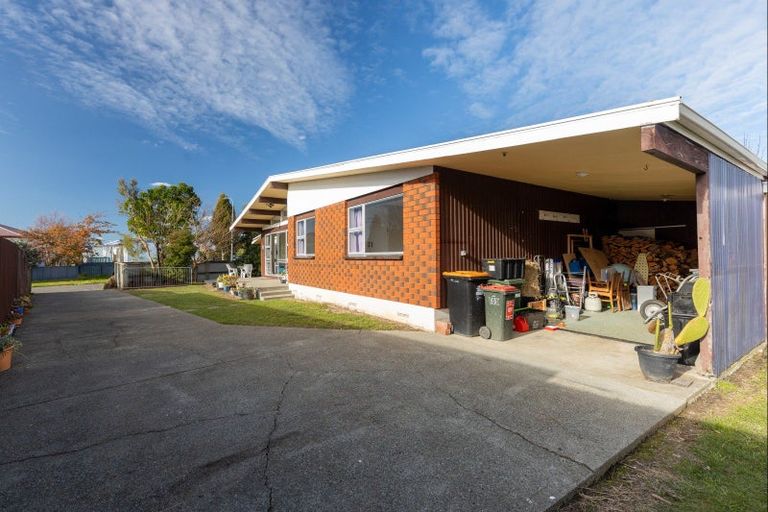 Photo of property in 19 Alexander Street, Awapuni, Palmerston North, 4412