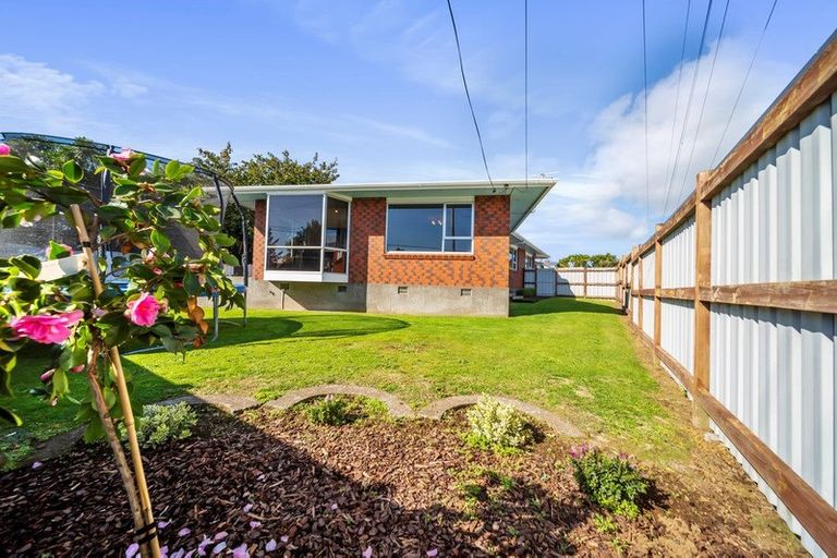 Photo of property in 12 Saxton Road, Upper Vogeltown, New Plymouth, 4310