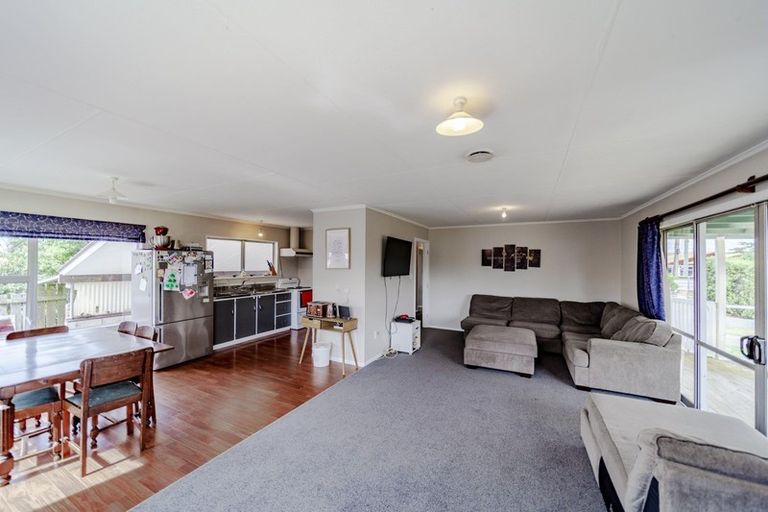 Photo of property in 25 Churchill Street, Waipukurau, 4200