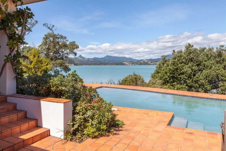 Photo of property in 835 Wyuna Bay Road, Wyuna Bay, Coromandel, 3581