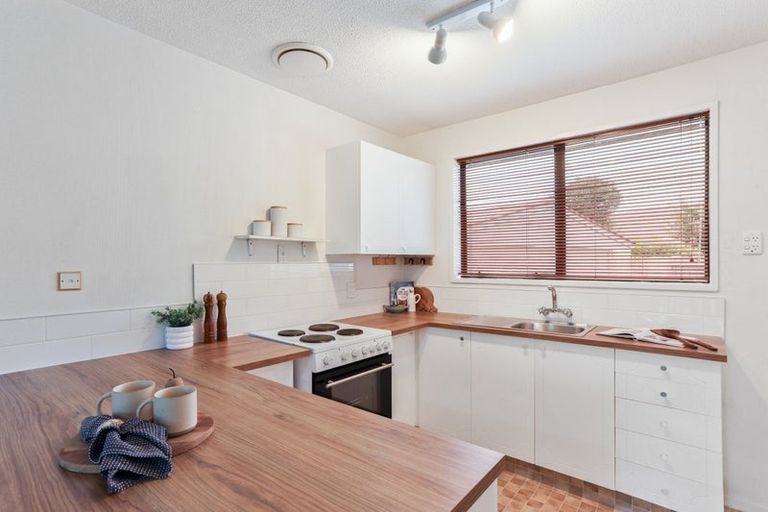 Photo of property in 29 Sefton Street, Belfast, Christchurch, 8051