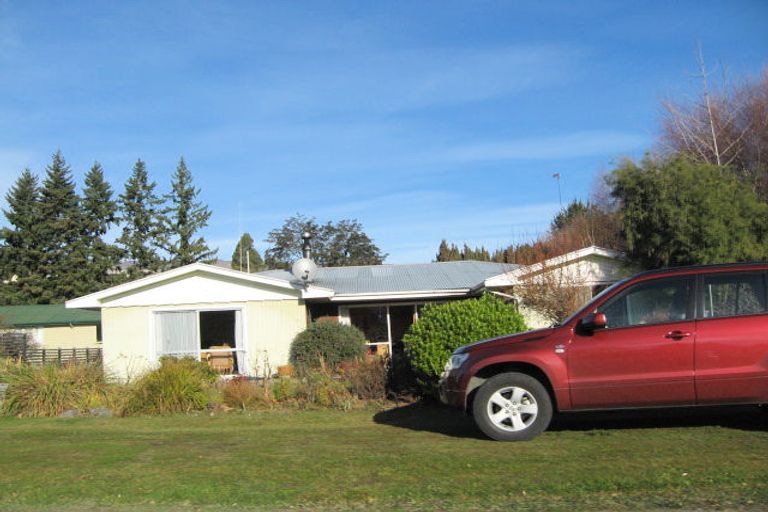 Photo of property in 99 Stone Street, Wanaka, 9305