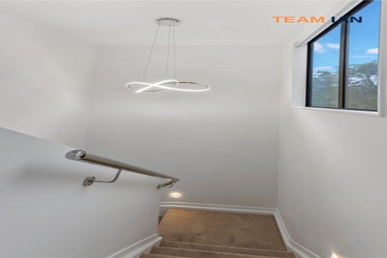 Photo of property in 19c Farwood Drive, Henderson, Auckland, 0612