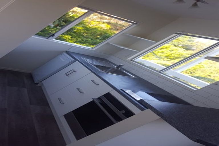 Photo of property in 29a Harbour View Road, Northland, Wellington, 6012